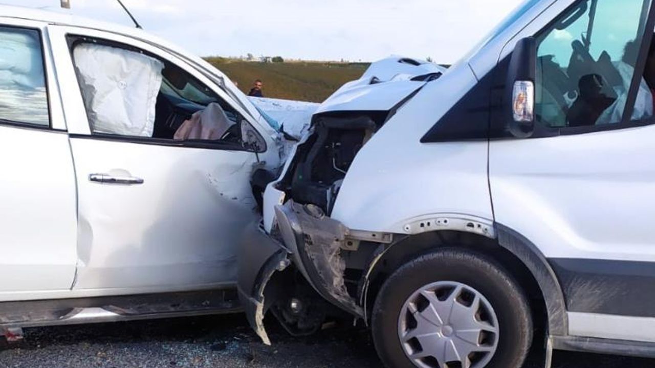 Mersin'de cezaevi aracı kaza yaptı, 11 kişi yaralandı
