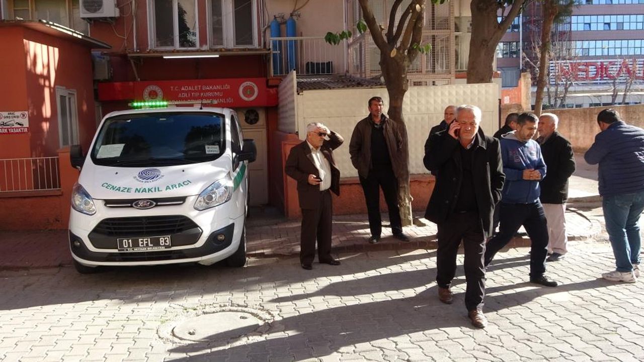 Adana'da trafik kazasında ölen gelin ve kaynananın cenazesi alındı
