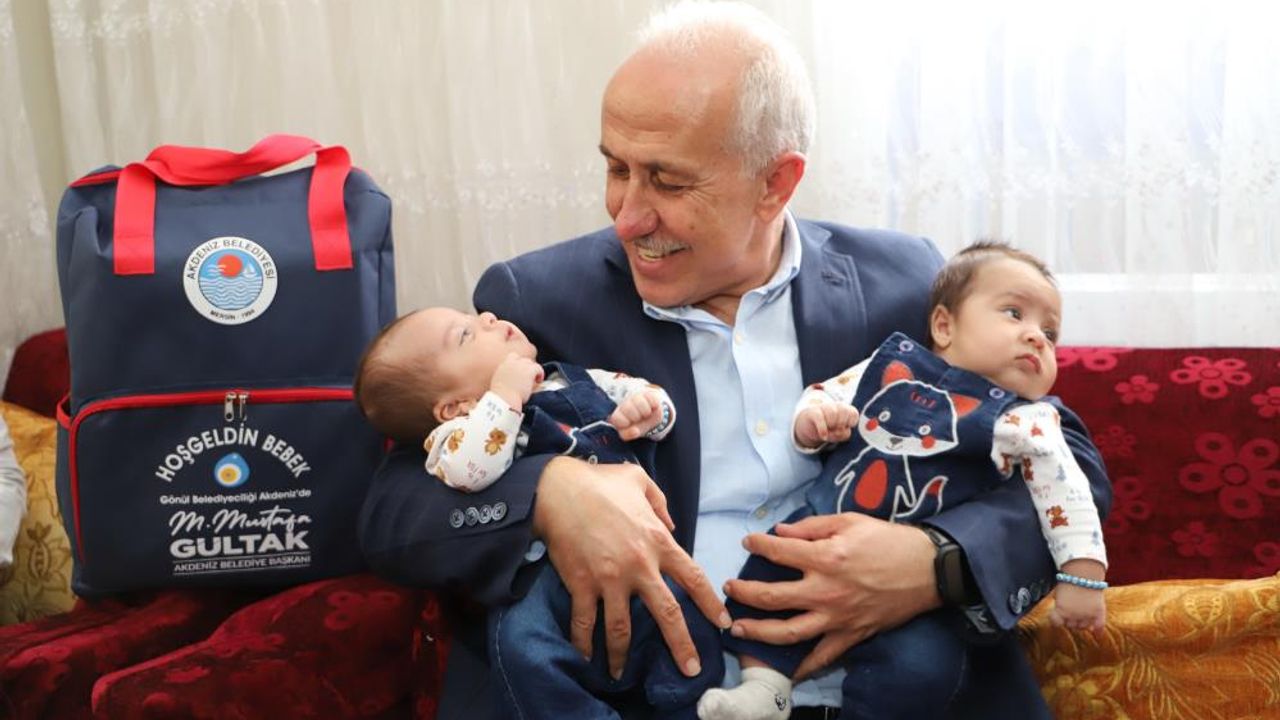 Akdeniz'de 5 bin 352 aileye 'Hoş Geldin Bebek' çantası ulaştı