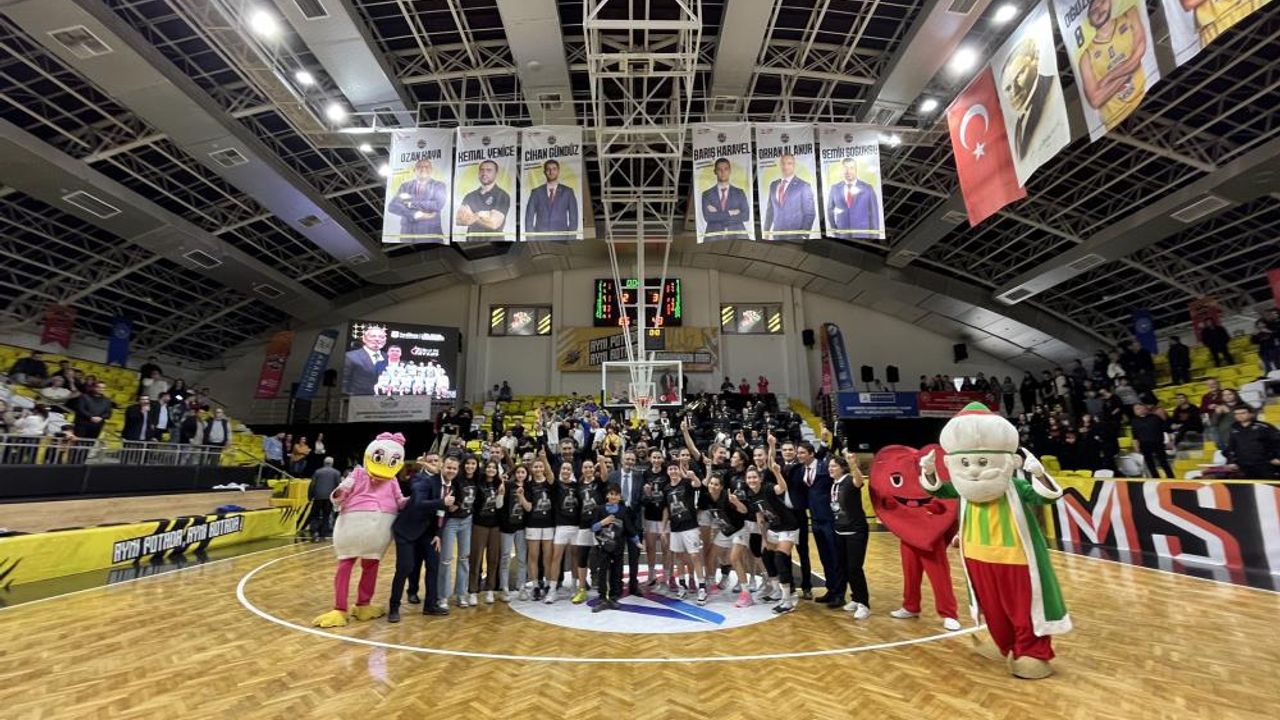 Tarsus Belediyesi Kadın Basketbol Takımı, Süper Lig'e yükseldi