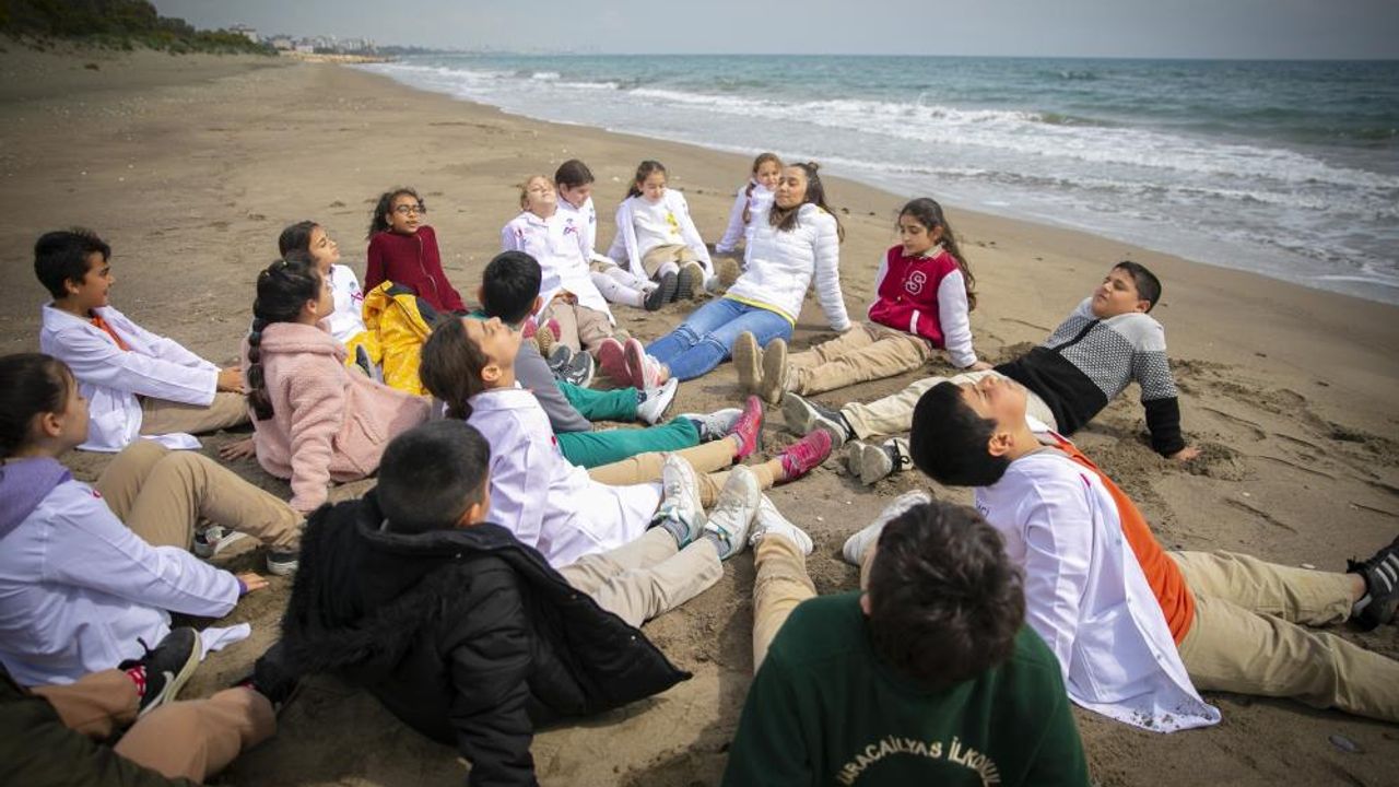 Mersin'de öğrencilere çevre, deniz ve iklim eğitimi
