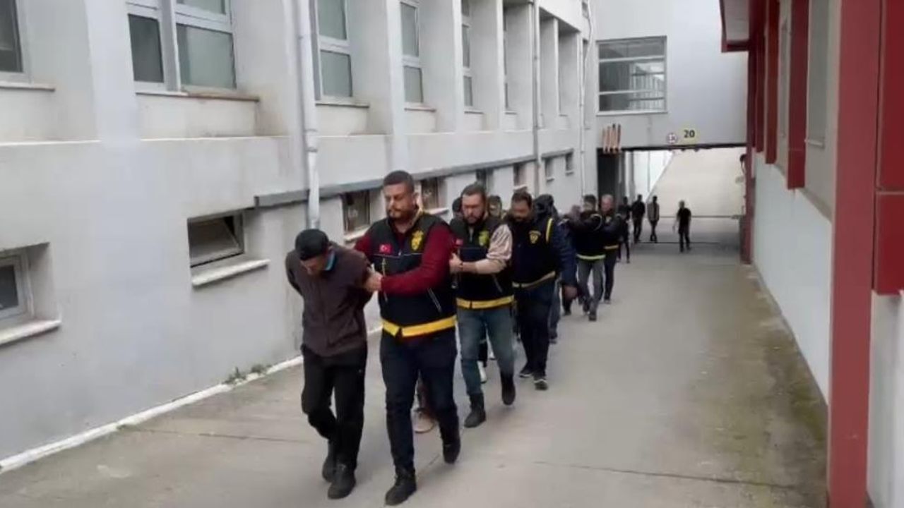 Adana'da  'Motosikleti yavaş sür' kavgası: 1 ölü, 7 yaralı, 6 tutuklama