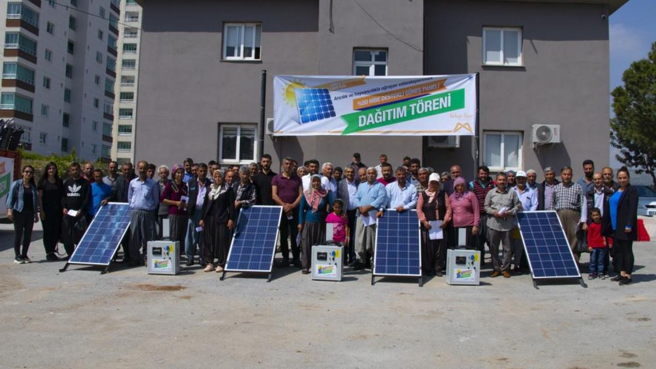 Mersin'de üreticilere güneş enerji paneli desteği