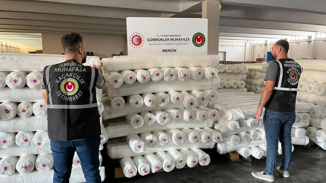 Mersin'de 9 milyon 300 bin lira değerinde kaçak polyester kumaş ele geçirildi