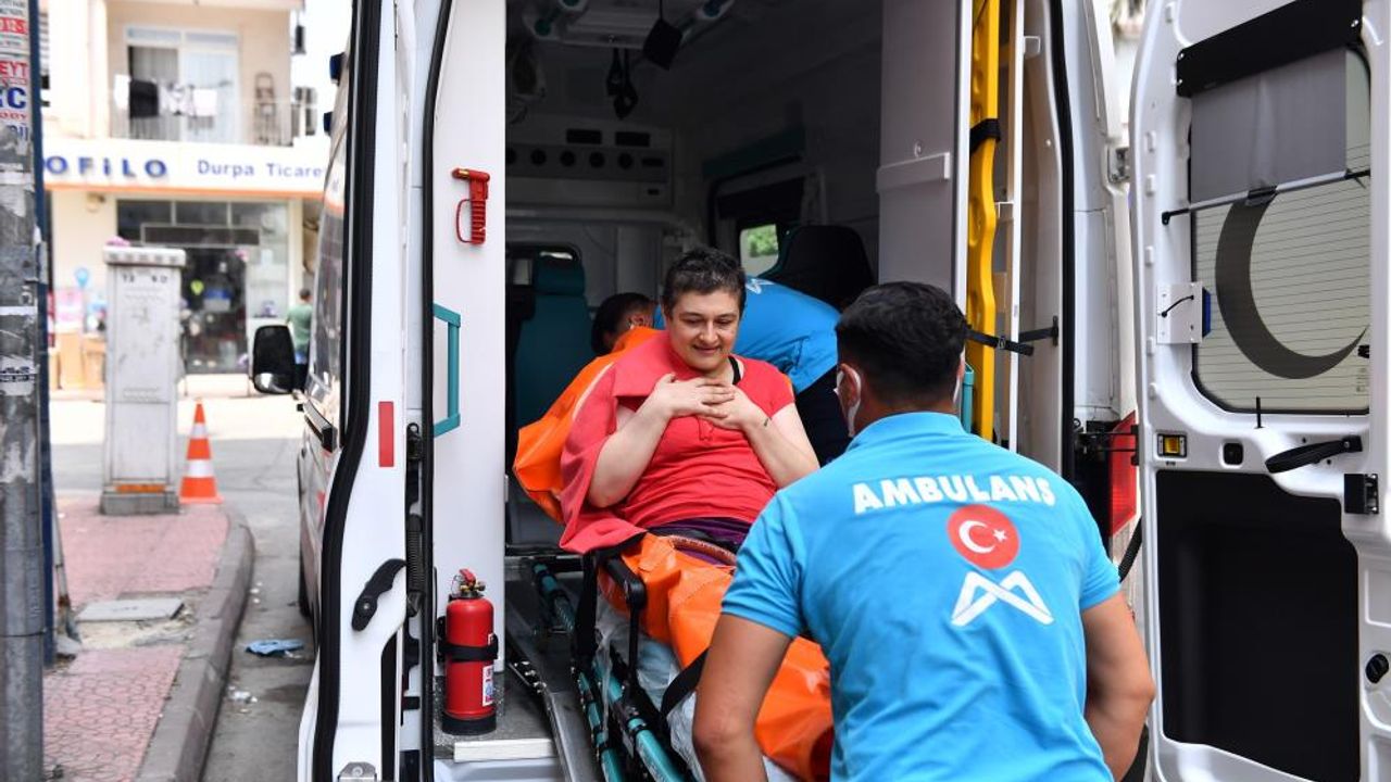 Mersin'de hasta nakil hizmeti taktir topluyor