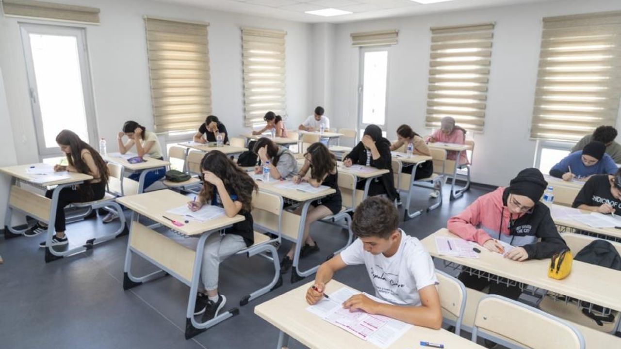 Mersin Büyükşehirin kurs merkezlerinde 18 öğrenci ilk 50 binde