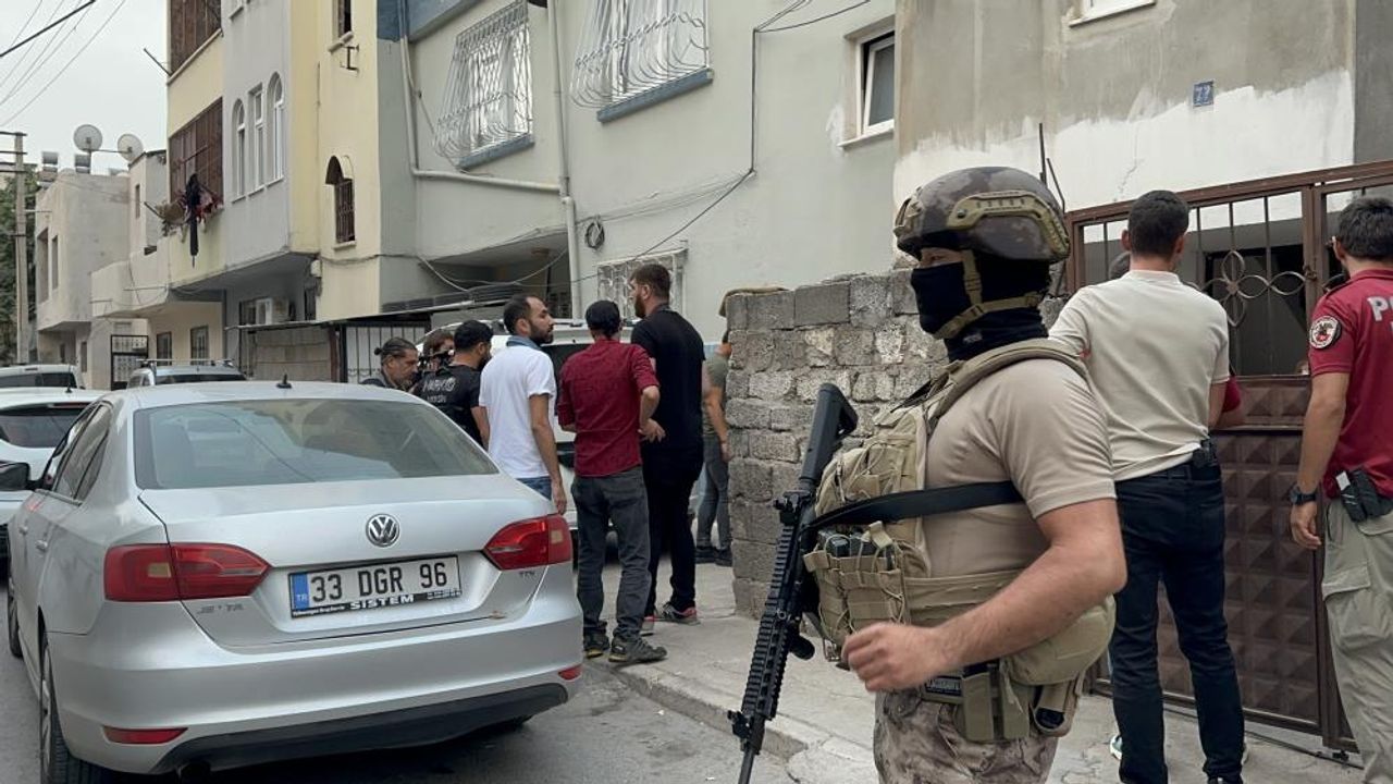 Mersin'de uyuşturucu satıcılarına şafak operasyonu: 37 gözaltı kararı