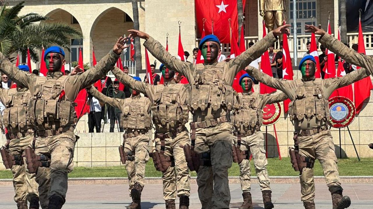 Mersin'de 30 Ağustos Zafer Bayramı coşkuyla kutlandı