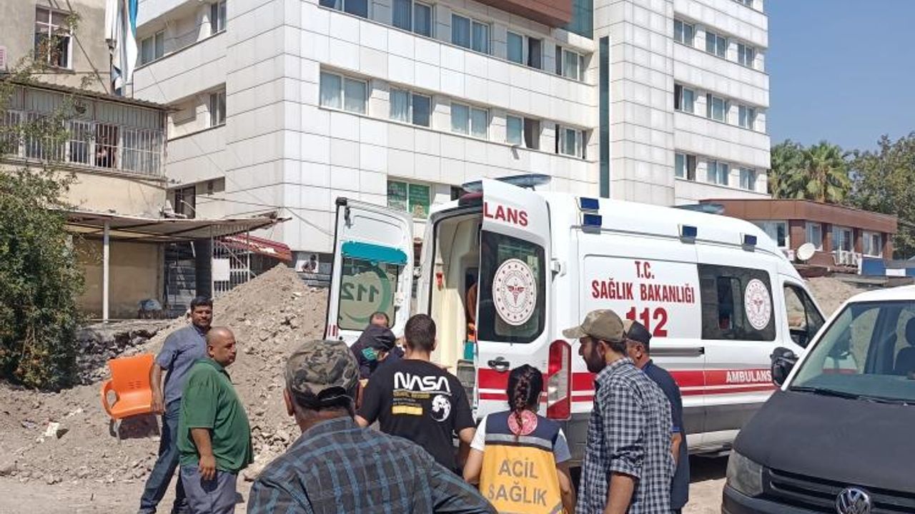 Mersin'de çukura düşen kadın yaralandı