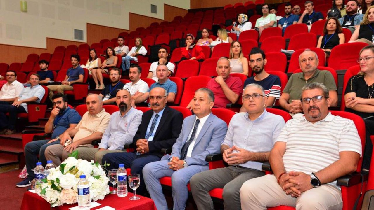 Mersin Üniversitesi'nde 'Yaz Okulu ve Matematik Öğrenci Kongresi' düzenlendi