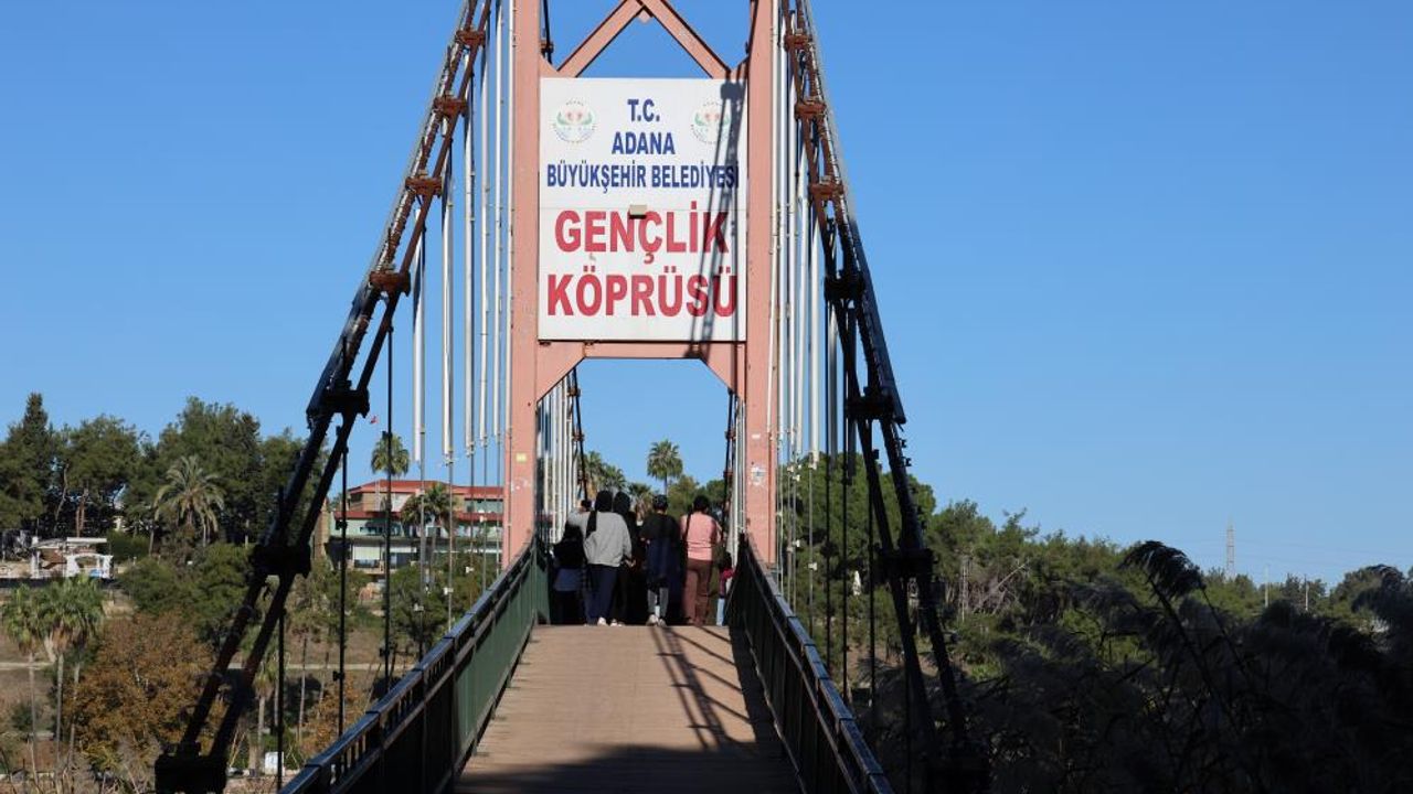 Adana'da köprüde arkadaşlarını öldüren kişi tutuklandı
