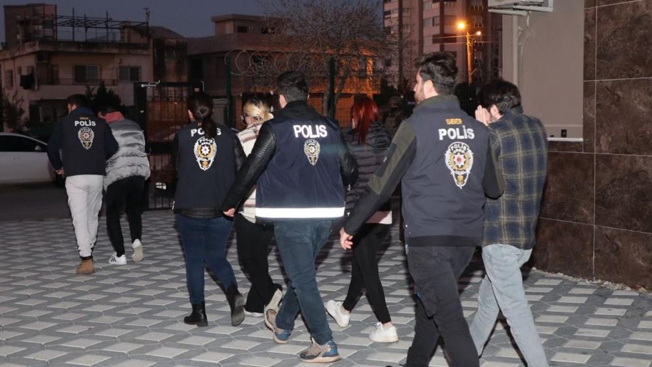 Mersin'de yasa dışı bahis operasyonu: 16 gözaltı