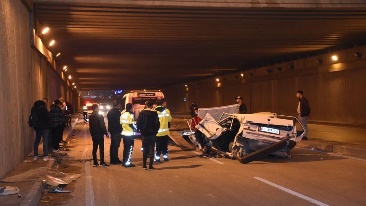 Adana'da asker uğurlama konvoyunda kaza: 4 yaralı
