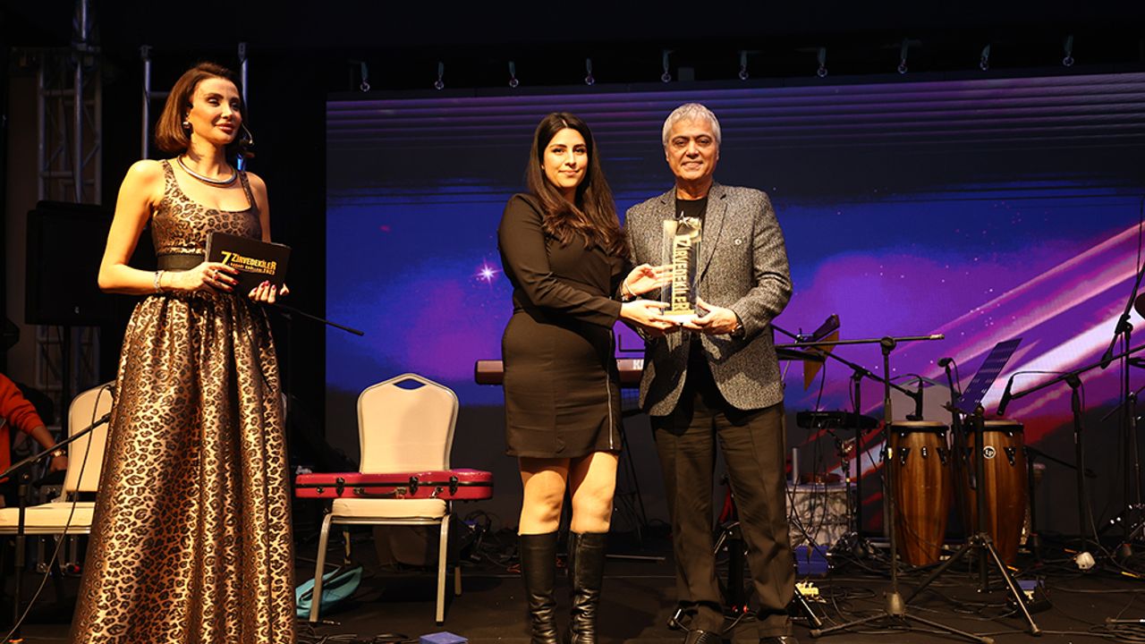 Mahmut Arslan'a "İstihdam Vefa Ödülü" verildi