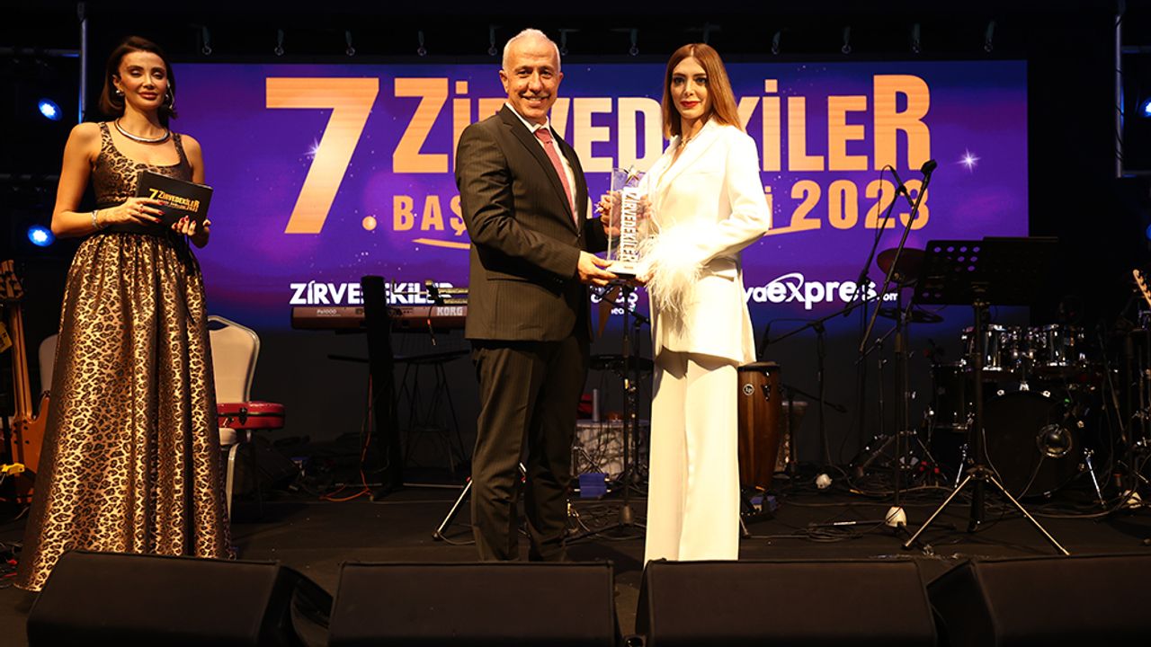 Gül Çetin'e "Yılın Genç İş İnsanı (Kadın)" ödülü verildi