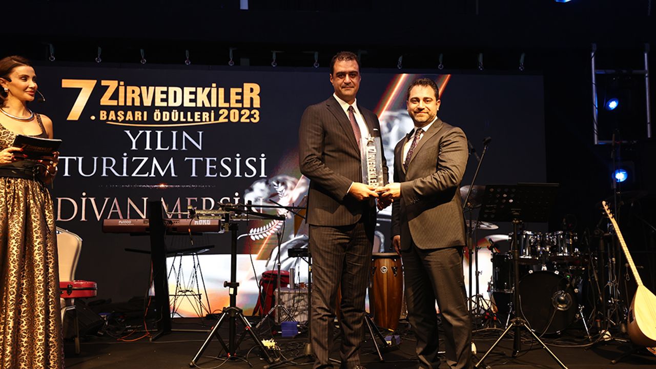 Divan Mersin'e "Yılın Turizm Tesisi Ödülü" verildi