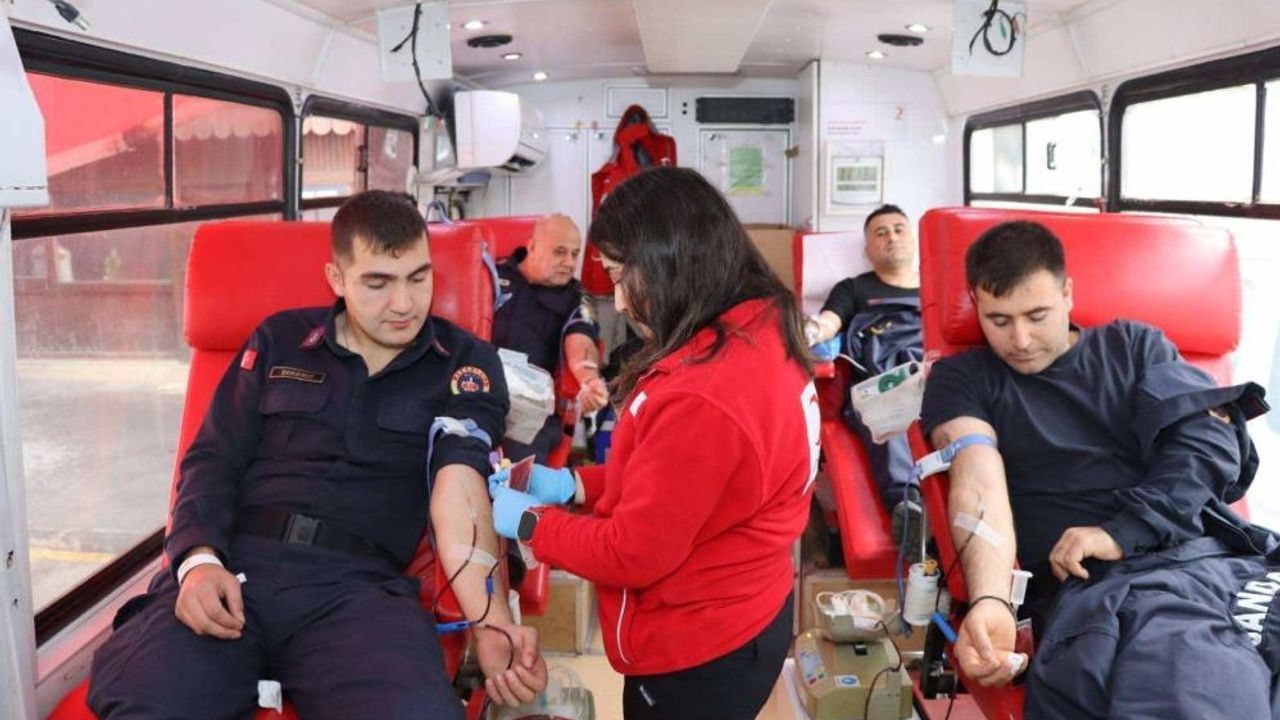 Jandarma personelinden, kan bağışı kampanyasına destek