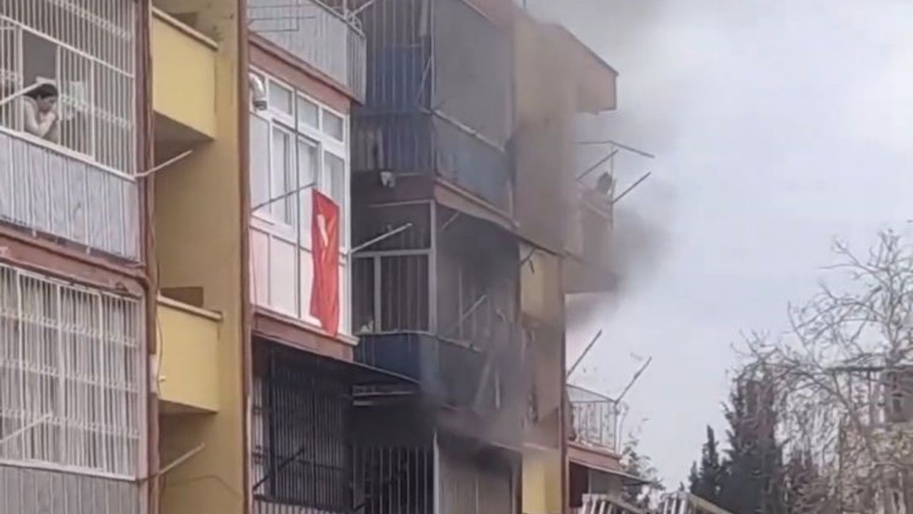 Mersin'de ev yangını