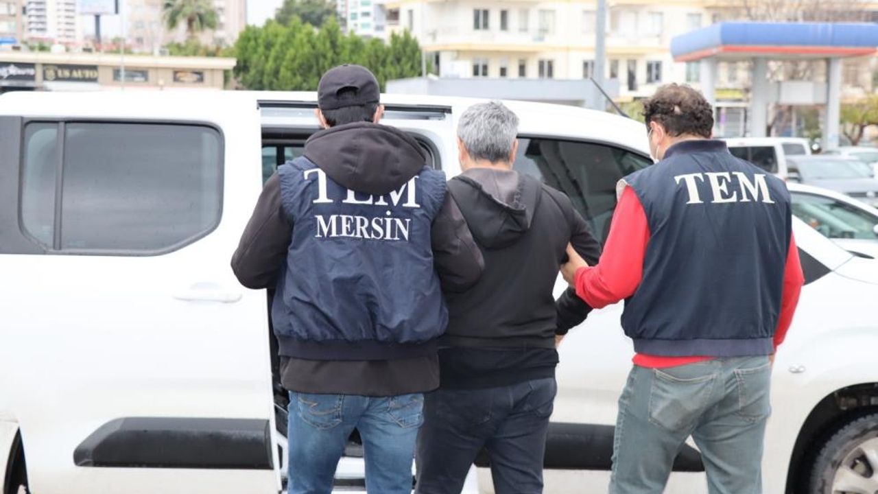 Mersin'de FETÖ'den 8 yıl ceza alan eski başpolis yakalanıp tutuklandı