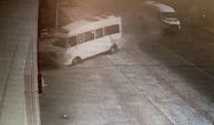 Mersin'de minibüsün çarptığı minibüs düğün salonuna girdi: O anlar kamerada