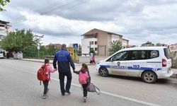 Tekkeköy’de zabıta okul önlerinde, çocuklar güvende
