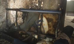 Mersin'de evde çıkan yangında bir oda tamamen yandı