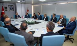 Vali Pehlivan, Mersin Vergi Dairesi Başkanlığında toplantı gerçekleştirdi