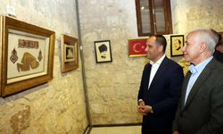 Mersin'de 90 eserlik 'Geleneksel Türk İslam Sanatı Eserleri Sergisi' sanatseverlerin beğenisine sunuldu