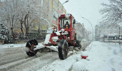 Karaman Belediyesi’nden karla mücadele çalışmaları