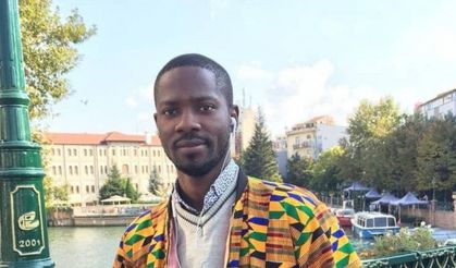 Afrikalı doktora öğrencisi yaptığı çevrimiçi yayımlarla dikkat çekiyor