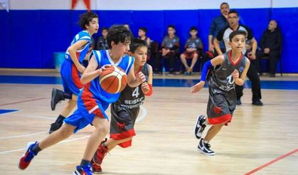 Basketbol küçükler grup birinciliği maçları Sivas’ta başladı
