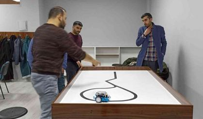 Bingöl’de öğretmenlere ‘temel robotik kursu’ eğitimi