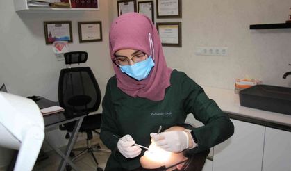 Diş hekimi Ayşenur Çam: "Ramazan ayında da dişler günde iki kez fırçalanmalı”