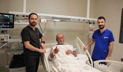 Elazığ Fethi Sekin Şehir Hastanesinde anjiyografi yöntemi ile tıkalı damar açıldı