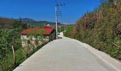 Kırsal mahallelerde beton yol çalışmaları sürüyor