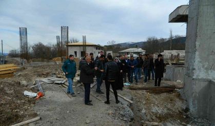 Milletvekili Atalay, Posof Türkgözü Sınır Kapısı inşaat alanında incelemelerde bulundu