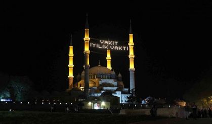 Selimiye Camii’nde 2 yıl aradan sonra Kadir Gecesi yoğunluğu