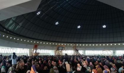 Terzibaba Camisinde kadınlara yönelik Kadir Gecesi ve Hatim Duası programı düzenlendi