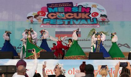 Dünya çocukları Mersin'deki festivalde buluştu