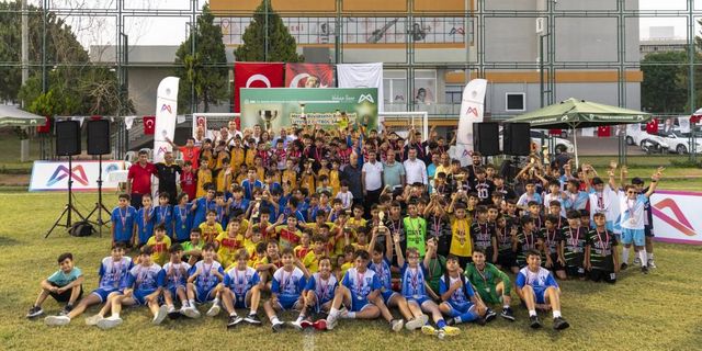 Mersin Büyükşehir Belediyesinin U-11 ve U-12 Şenliği sona erdi