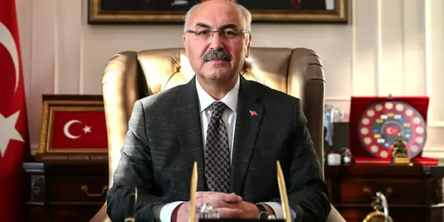 Valiler Kararnamesi’ne göre Adana Valisi Yavuz Selim Köşger, İzmir Valisi Süleyman Elban oldu