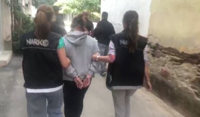 Canlı yayında uyuşturucu kullanan kadın serbest bırakıldı