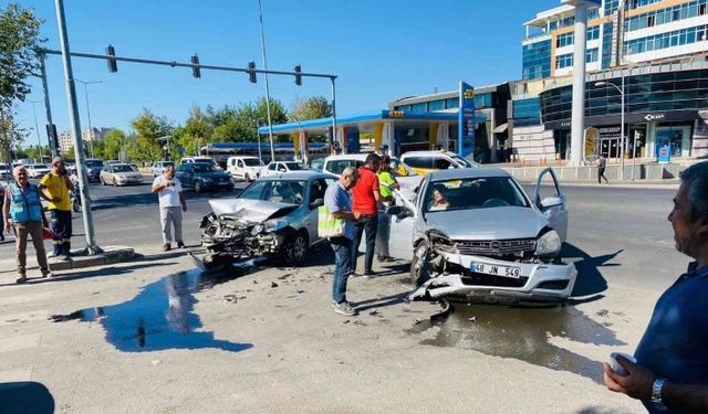 Diyarbakır’da sürücü hatalarından kaynaklı kaza bilançosu: 2 ölü, 453 yaralı