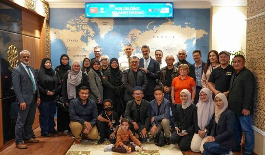 Malezya heyetinden KBÜ’ye  akademik iş birliği ziyareti