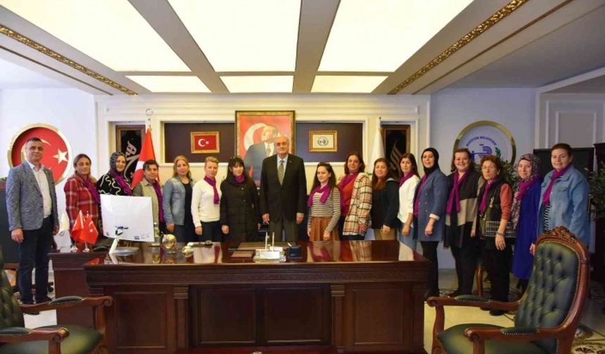 Başkan Bakkalcıoğlu, Güneşsporlu kadınlarla bir araya geldi