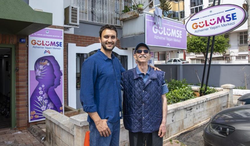 Mersin'de 'Gülümse Alzheimer Yaşam Merkezi'nin kayıtları başladı